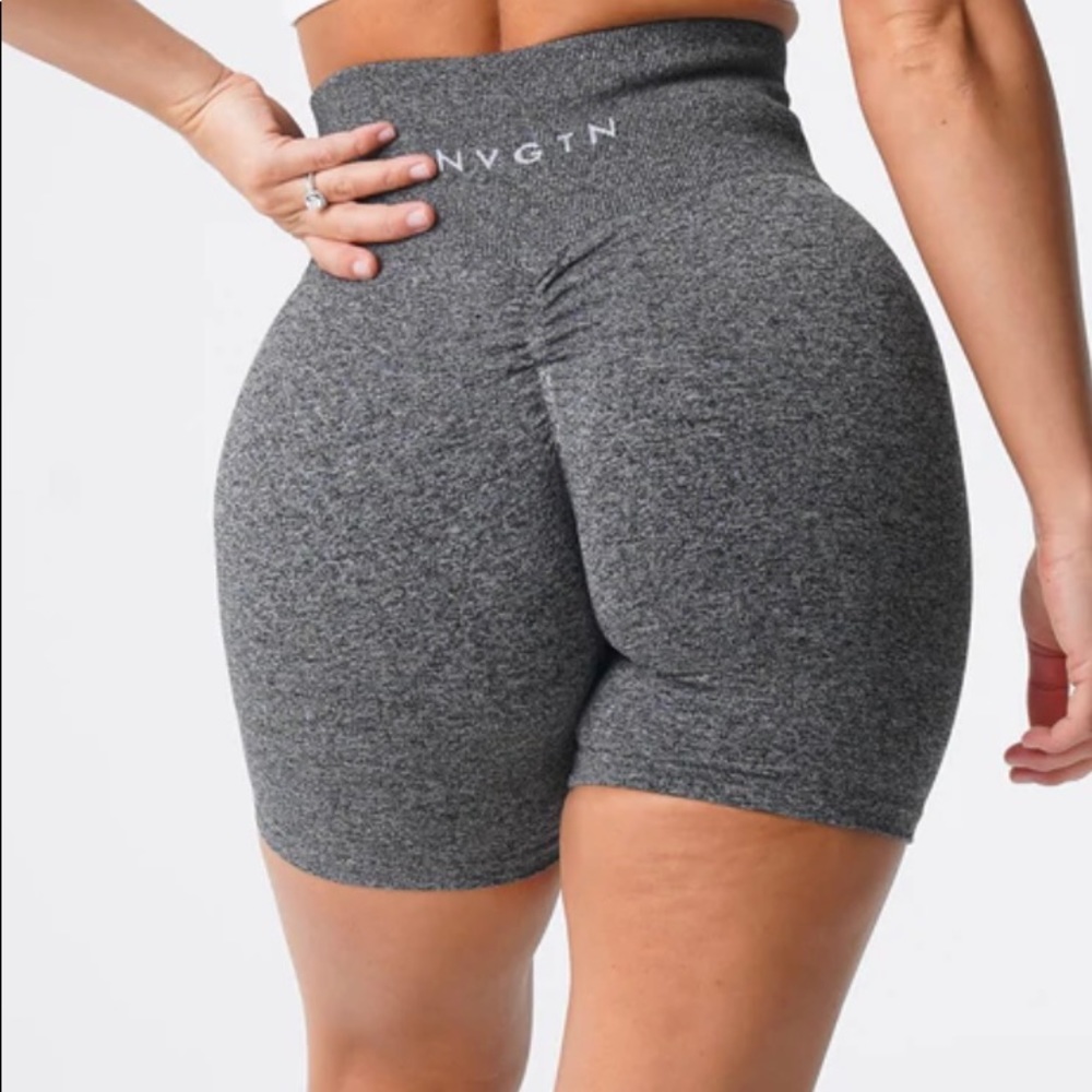 NVGTN scrunch shorts speckled black size large